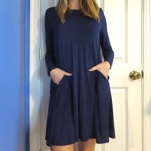 Navy Blue Dress w Pockets!